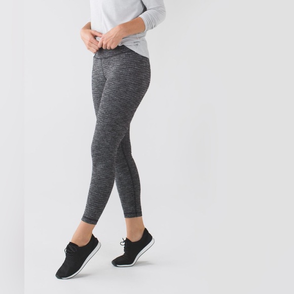 Lululemon High Times Pant
Coco Pique Black - Picture 2 of 10
